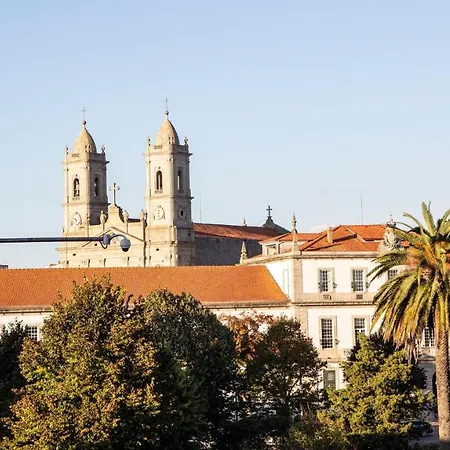 Stylish W/ Ac & Balcony By Lovelystay * Porto