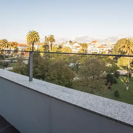 Stylish W/ Ac & Balcony By Lovelystay Porto
