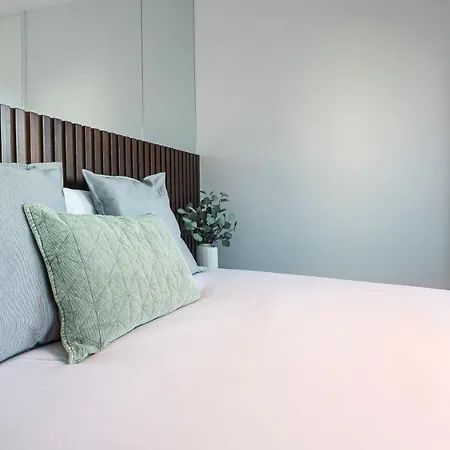 Apartment Stylish W/ Ac & Balcony By Lovelystay Porto